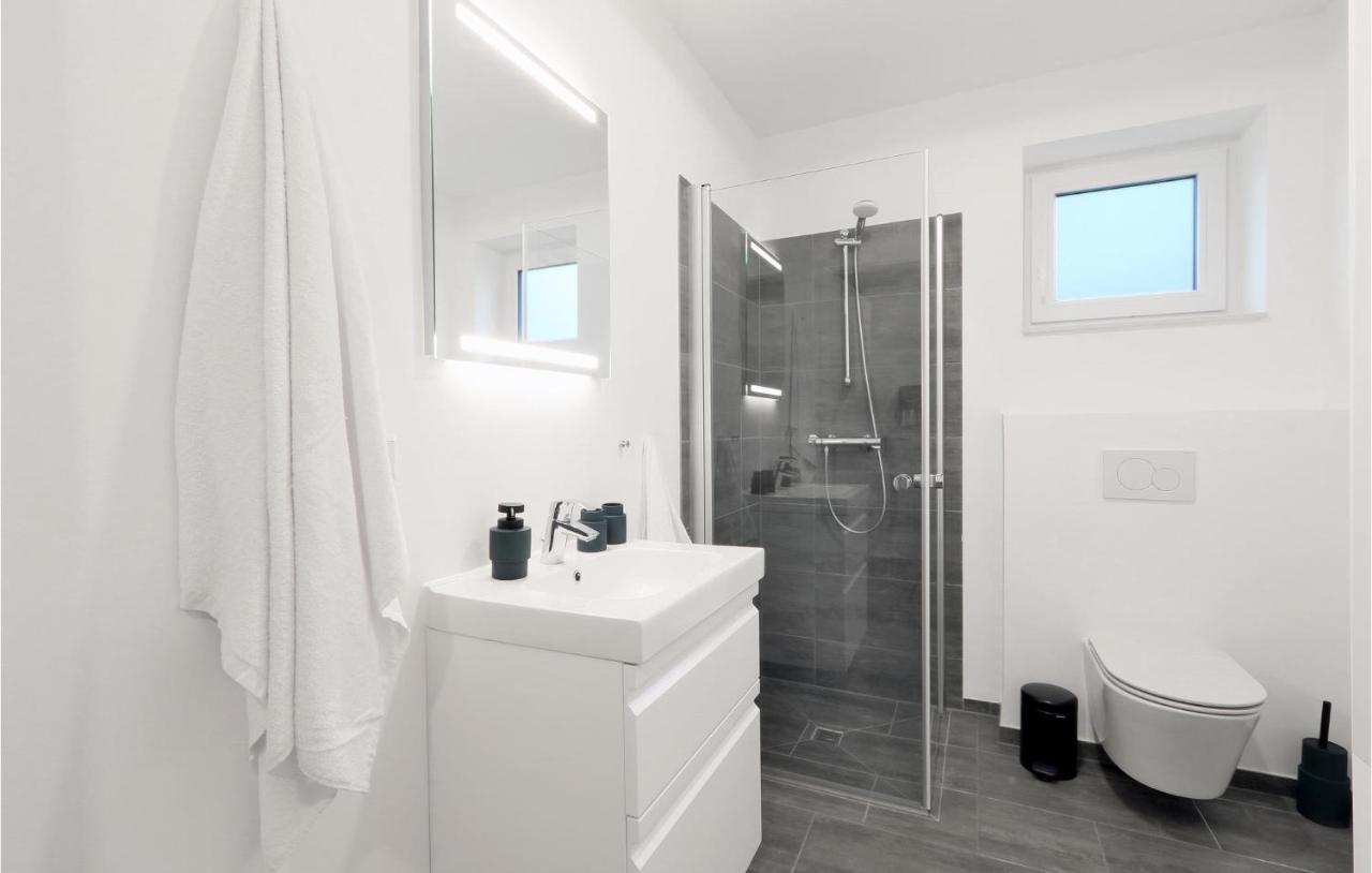 Awesome Apartment In Lembruch-Duemmer See Exteriér fotografie